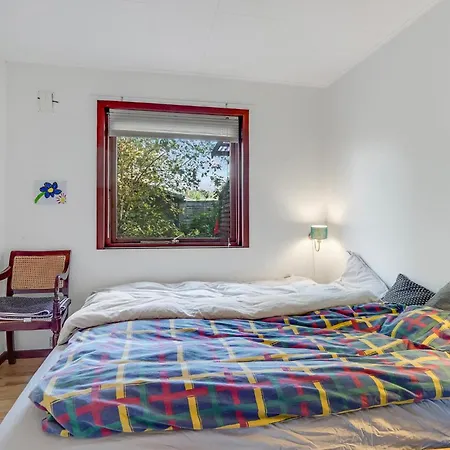 In Rdby With Wifi And 2 Bedrooms Holiday home *